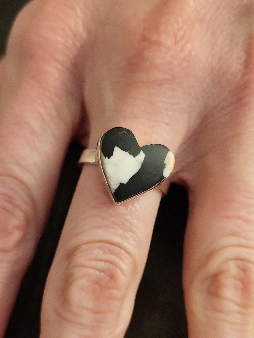 925 Silver White Buffalo Turquoise Gemstone Heart Ring